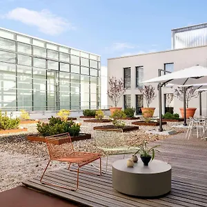 Vienna House Easy By Wyndham Otel