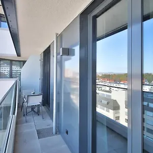 Apartahotel Sky, Stuttgart